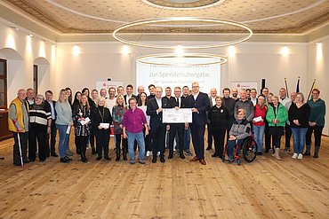 Die Stadt Tirschenreuth unterstützt DONUM VITAE mit einer Spende